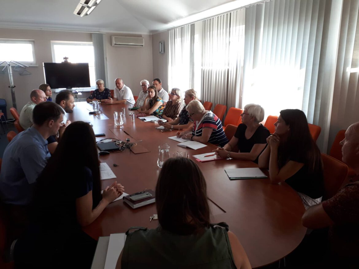 69538424 2333905263345392 4778837177695993856 n