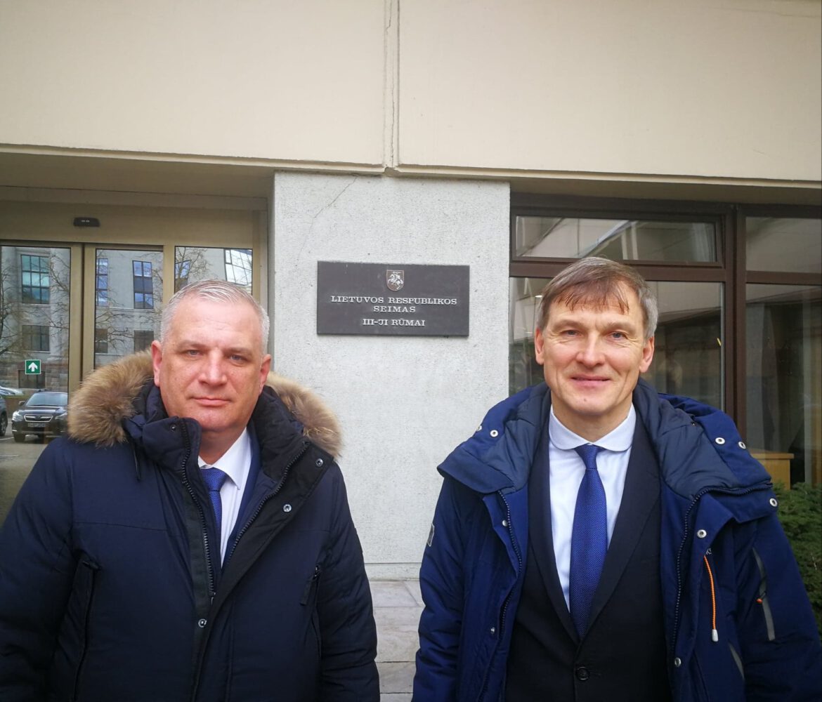 as ir ciuzas prie Seimo