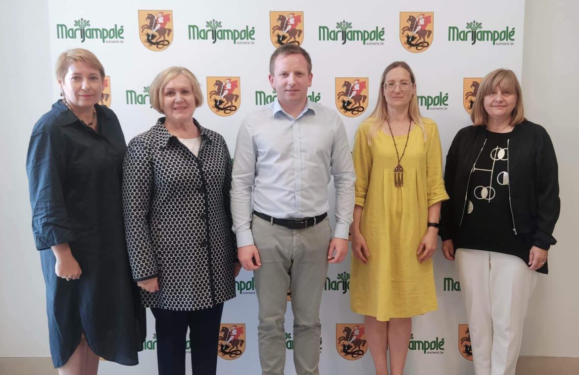 295823416_377157754368618_5443872093390098478_n